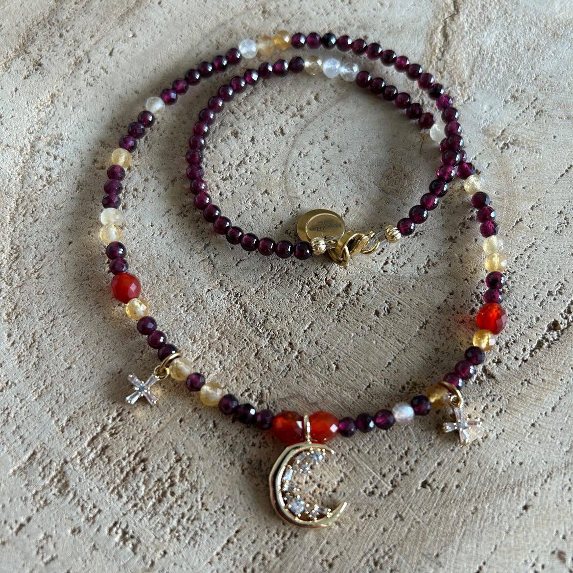 Collier perles & lune