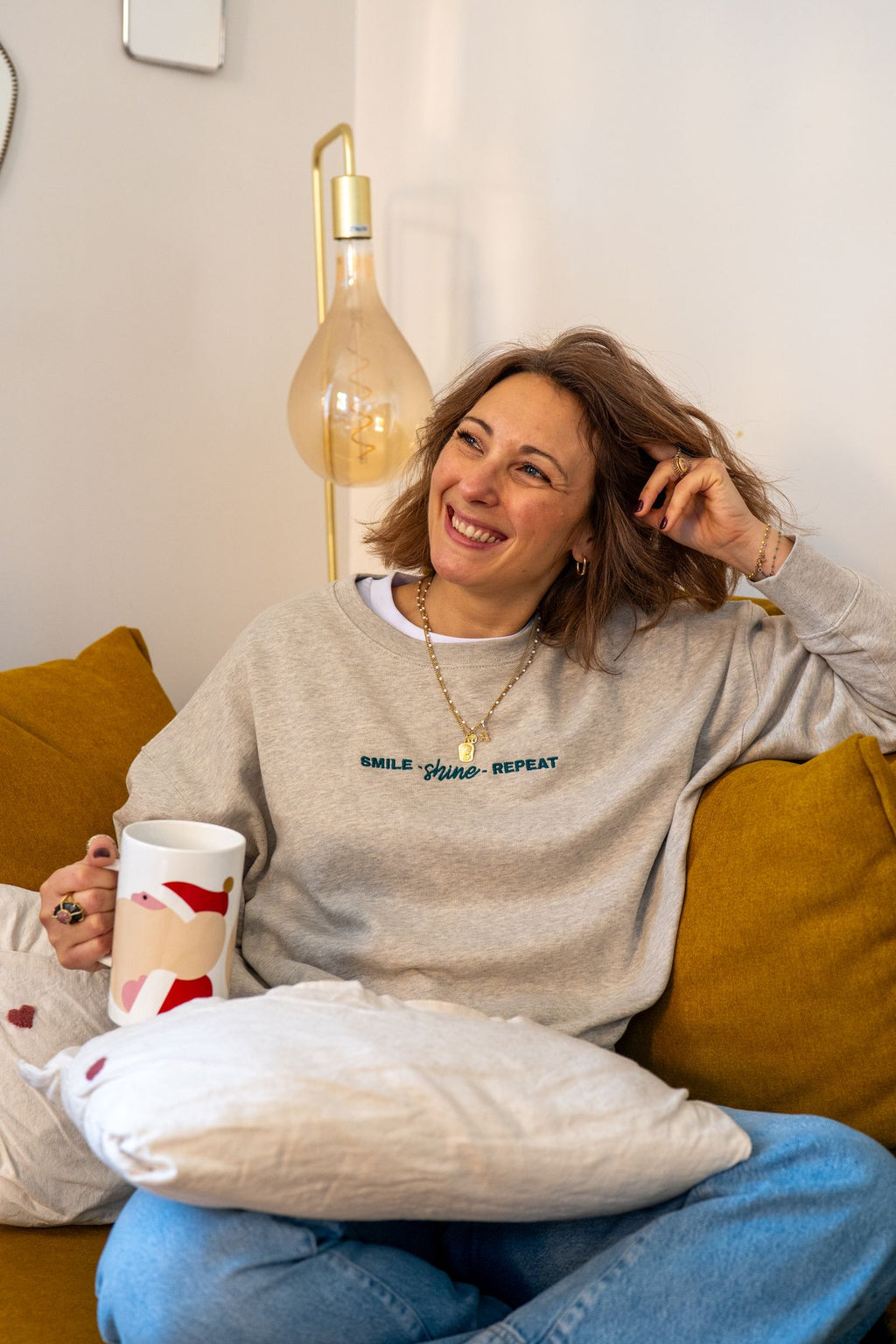 Sweat col rond "Smile-Shine-Repeat"