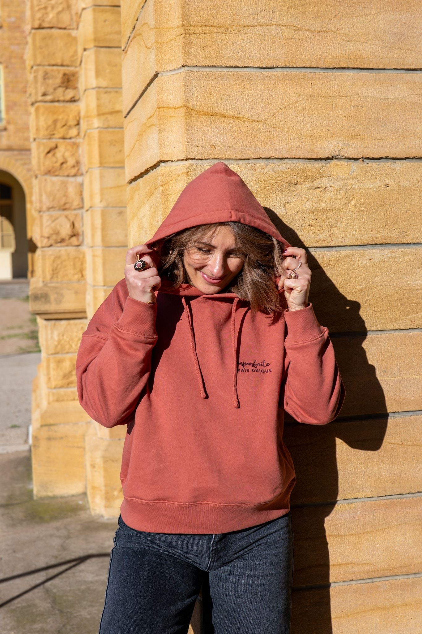 Sweat à capuche "Imparfaite mais unique"
